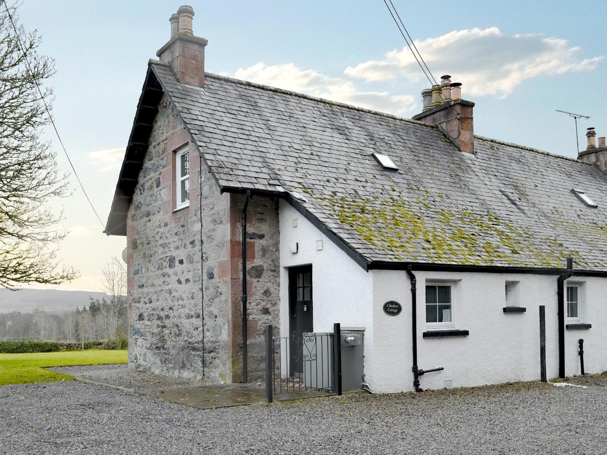Checkers Cottage - Beaufort Estate Belladrum Exterior photo